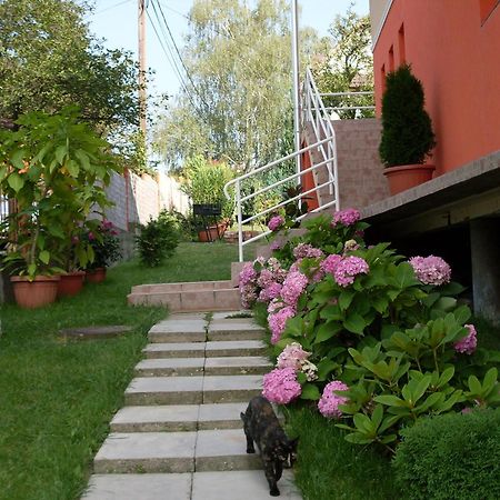 Eden Vendeghaz Hotel Miskolc Exterior photo